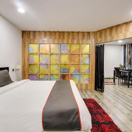 Oyo 2794 Hotel Plaza Inn Ґувахаті Екстер'єр фото